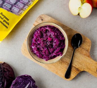 Apfelrotkohl in Würfeln Komplett Zubereitet