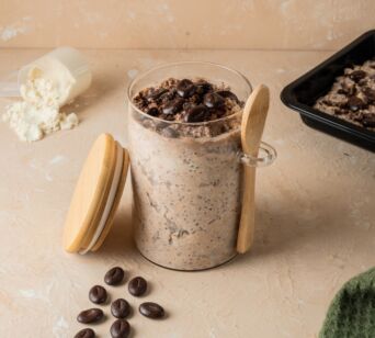 High Protein Overnight Oats - Kaffee