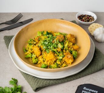 Brauner Reis - Veganes Hänchen - Brokkoli (Bombay-Curry-Sauce) [VEGAN]