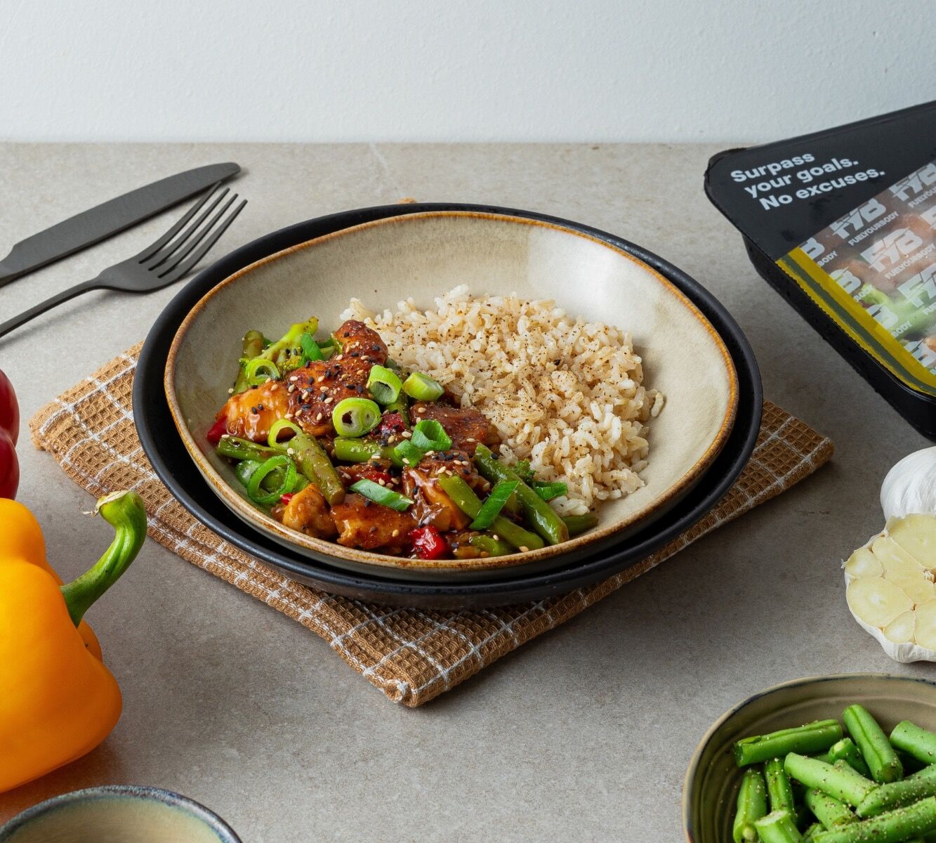 Brauner Reis - Hähnchen Teriyaki - Wok Gemüse