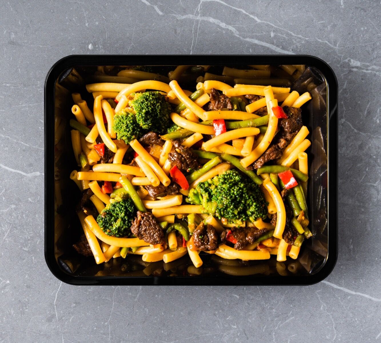 Makkaroni - Teriyaki Rindfleischstreifen - Wok Gemüse