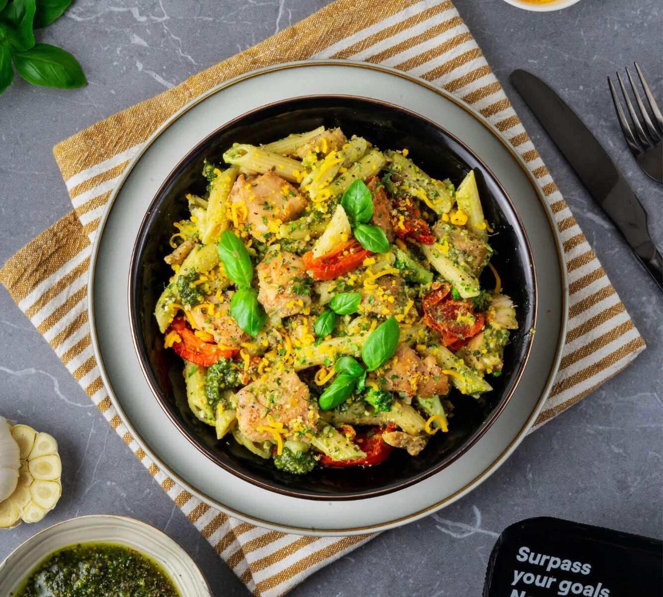 Pasta-Pesto-Hähnchen [BULK]