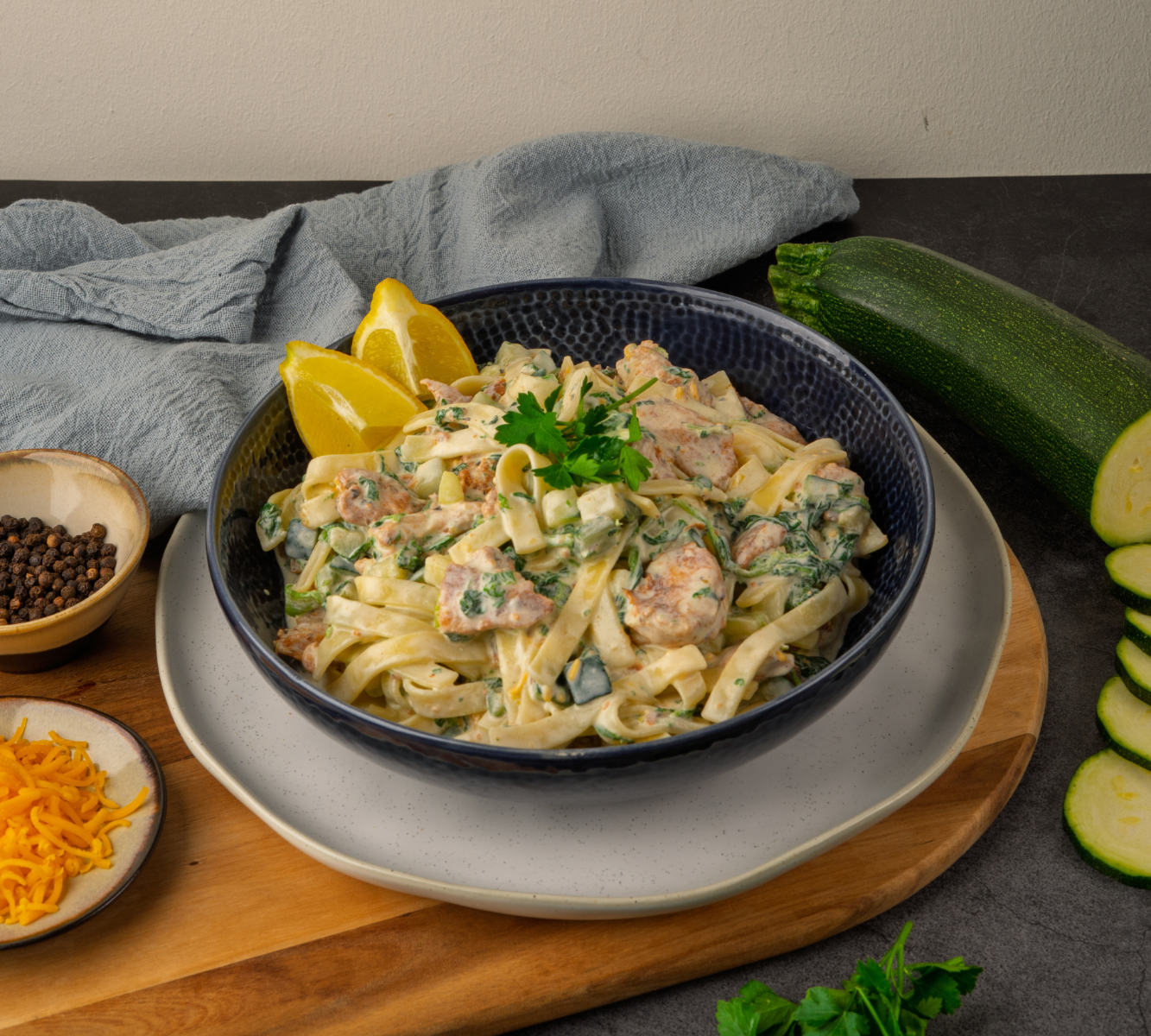 Chicken Pasta Alfredo [BULK]