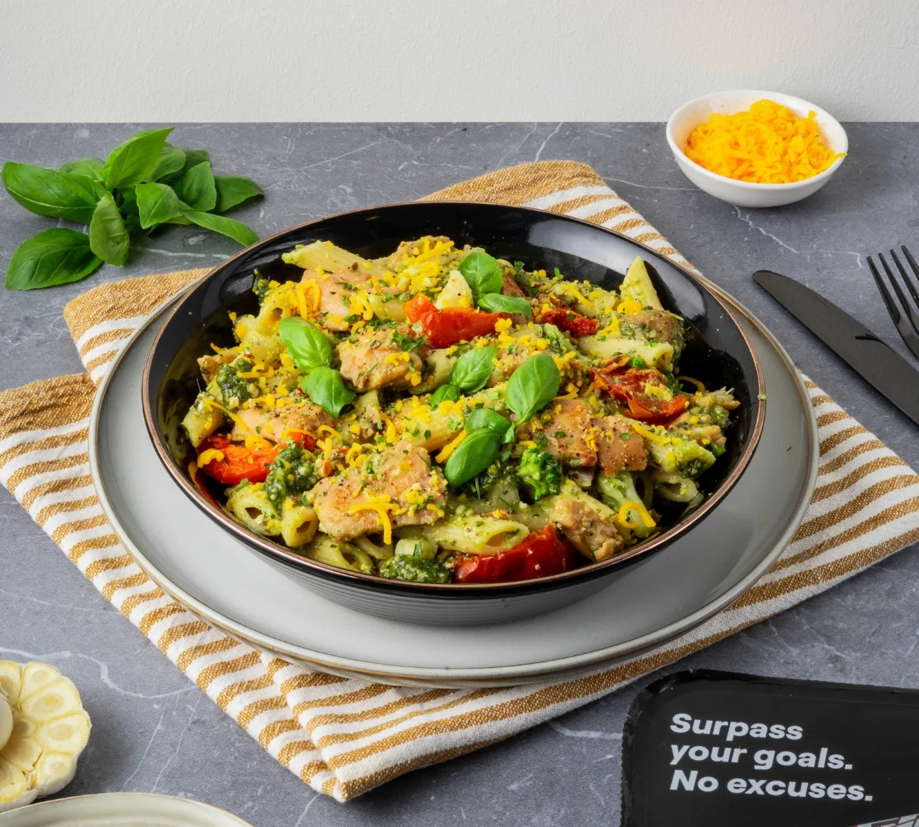 Pasta-Pesto-Hähnchen [VEGA]