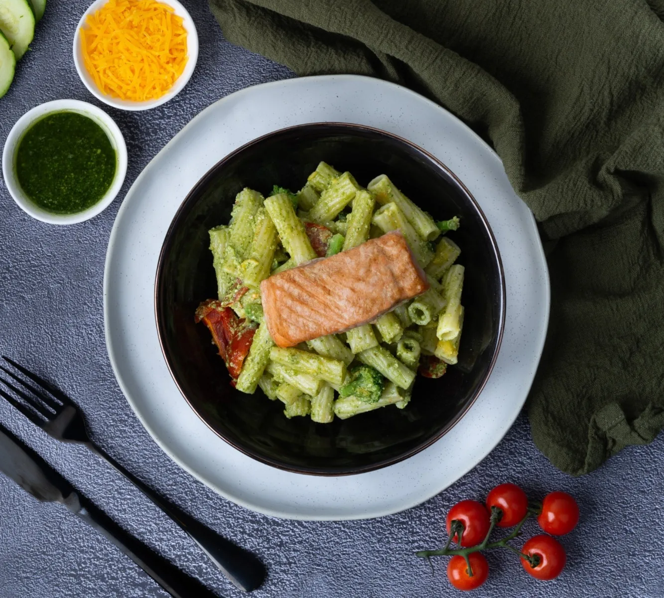 Pasta Pesto - Lachs